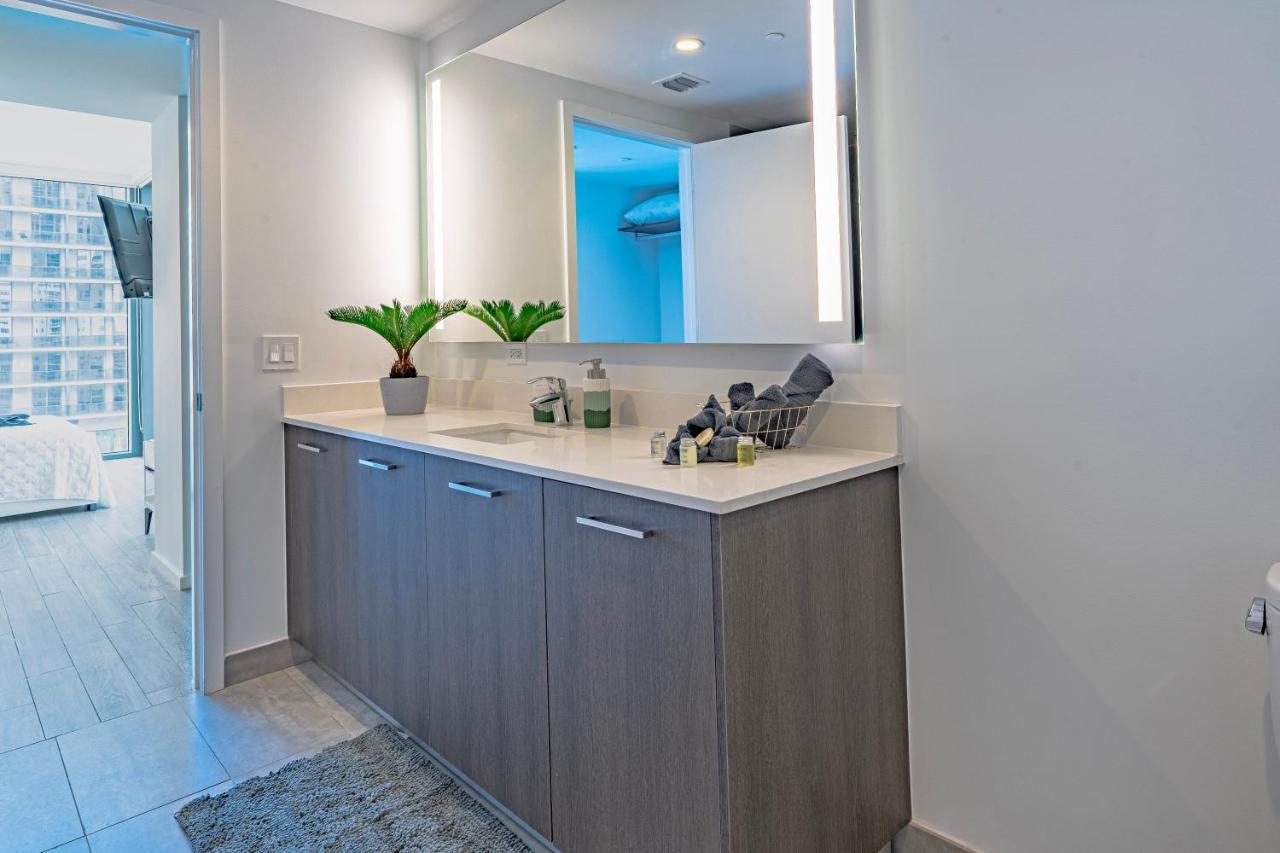 Luxurious 2-Bed Apartment With Breathtaking Bay Views!! Miami Kültér fotó
